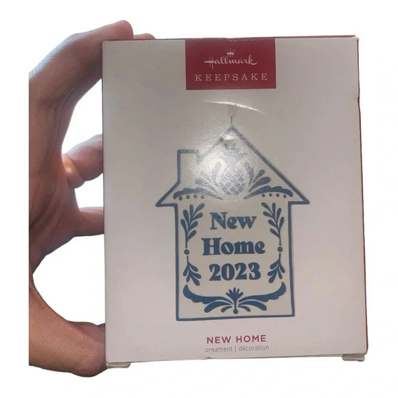 Hallmark Keepsake 2023 New Home Ornament by Terri Steiger - Picture 4 of 4